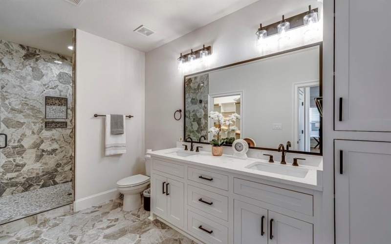 320 Woodside Trail, Waxahachie, TX 75165, 2 Bedrooms Bedrooms, ,1 BathroomBathrooms,Residential,For Sale,320 Woodside Trail,20878068