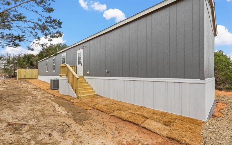 6303 N Oklahoma Trail, Granbury, TX 76048, 3 Bedrooms Bedrooms, ,2 BathroomsBathrooms,Residential,For Sale,6303 N Oklahoma Trail,20867545