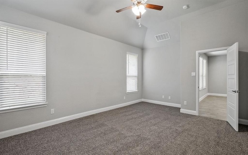 1600 SWALLOW Street, Denton, TX 76205, 4 Bedrooms Bedrooms, ,2 BathroomsBathrooms,Residential,For Sale,1600 SWALLOW Street,0,20875886
