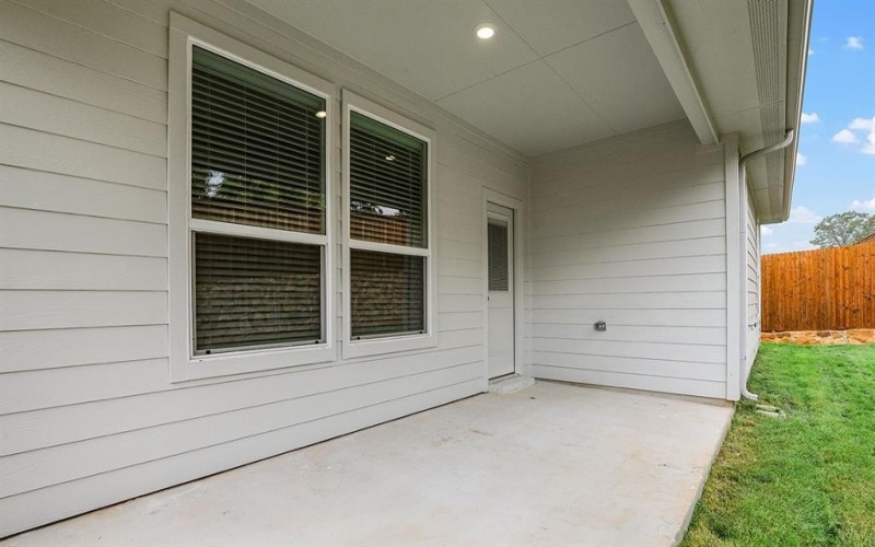 1600 SWALLOW Street, Denton, TX 76205, 4 Bedrooms Bedrooms, ,2 BathroomsBathrooms,Residential,For Sale,1600 SWALLOW Street,0,20875886