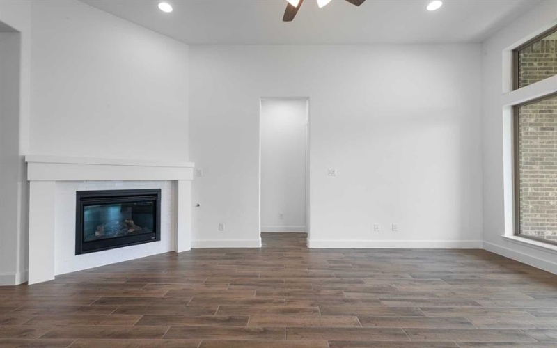 1423 Kirkhill Lane, Forney, TX 75126, 4 Bedrooms Bedrooms, ,3 BathroomsBathrooms,Residential,For Sale,1423 Kirkhill Lane,20854584