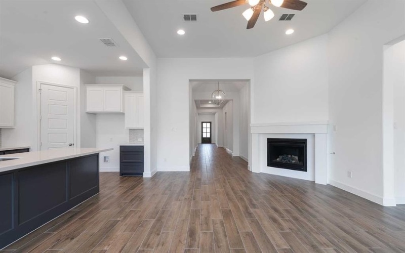 1423 Kirkhill Lane, Forney, TX 75126, 4 Bedrooms Bedrooms, ,3 BathroomsBathrooms,Residential,For Sale,1423 Kirkhill Lane,20854584
