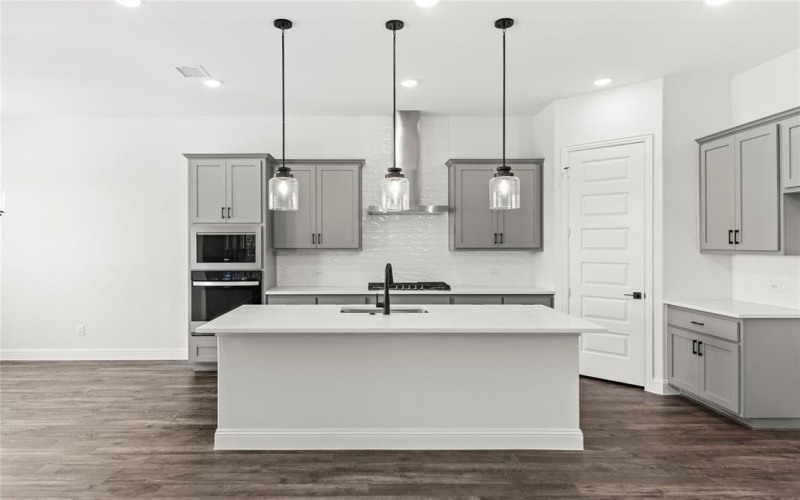 551 Baker Court, Fate, TX 75189, 5 Bedrooms Bedrooms, ,5 BathroomsBathrooms,Residential,For Sale,551 Baker Court,20852279