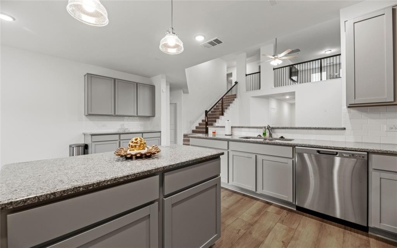 2408 Lundy Canyon Street, Forney, TX 75126, 4 Habitaciones Habitaciones , ,2 BañosBaños,Residential,En Venta,2408 Lundy Canyon Street,20847999
