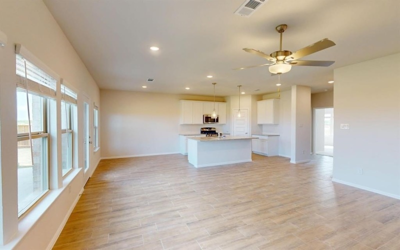7504 Sunset Valley Lane, Denton, TX 76249, 5 Habitaciones Habitaciones , ,3 BañosBaños,Residential,En Venta,7504 Sunset Valley Lane,20859633