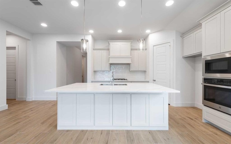 1218 Whitecliff Lane, Forney, TX 75126, 4 Bedrooms Bedrooms, ,3 BathroomsBathrooms,Residential,For Sale,1218 Whitecliff Lane,20873503