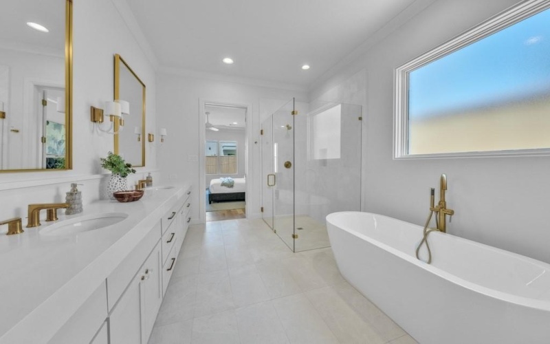 5031 Linnet Lane, Dallas, TX 75209, 4 Bedrooms Bedrooms, ,5 BathroomsBathrooms,Residential,For Sale,5031 Linnet Lane,20900068