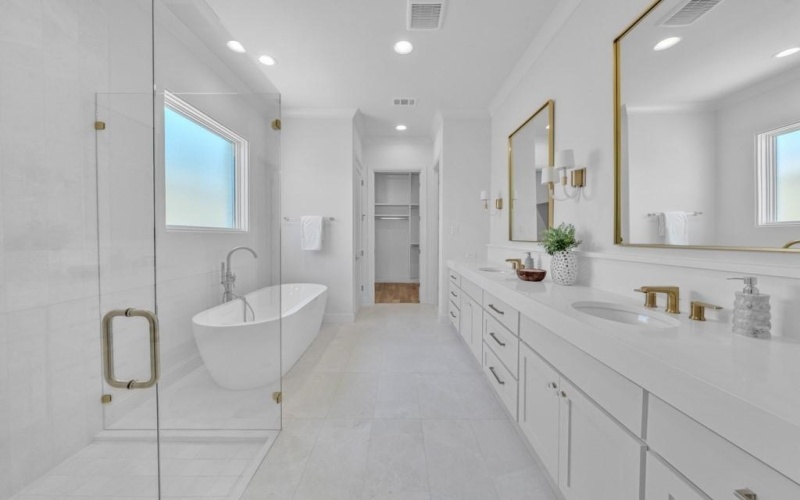 5031 Linnet Lane, Dallas, TX 75209, 4 Bedrooms Bedrooms, ,5 BathroomsBathrooms,Residential,For Sale,5031 Linnet Lane,20900068