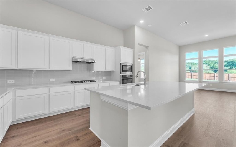 1215 Olive Drive, Mansfield, TX 76063, 4 Bedrooms Bedrooms, ,3 BathroomsBathrooms,Residential,For Sale,1215 Olive Drive,20893901