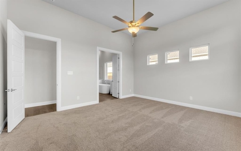 1215 Olive Drive, Mansfield, TX 76063, 4 Bedrooms Bedrooms, ,3 BathroomsBathrooms,Residential,For Sale,1215 Olive Drive,20893901