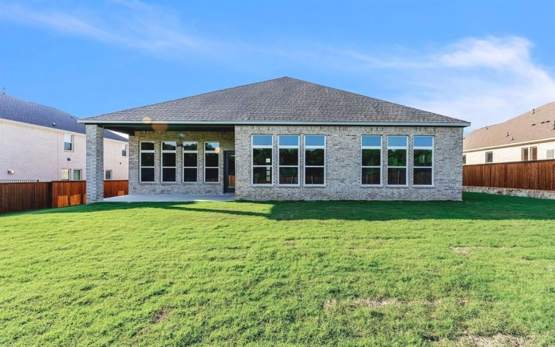 1215 Olive Drive, Mansfield, TX 76063, 4 Bedrooms Bedrooms, ,3 BathroomsBathrooms,Residential,For Sale,1215 Olive Drive,20893901