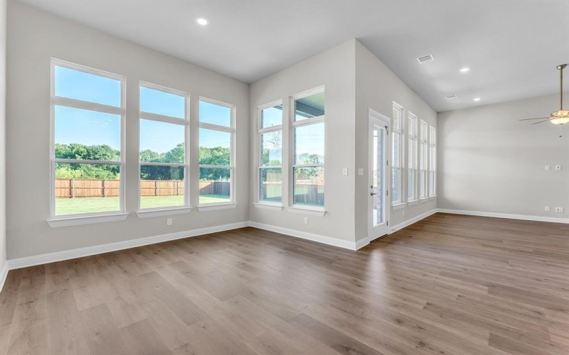 1215 Olive Drive, Mansfield, TX 76063, 4 Bedrooms Bedrooms, ,3 BathroomsBathrooms,Residential,For Sale,1215 Olive Drive,20893901