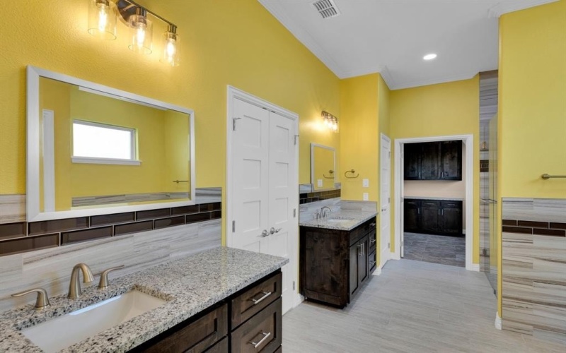 350 Farrar Road, Waxahachie, TX 75165, 5 Bedrooms Bedrooms, ,5 BathroomsBathrooms,Residential,For Sale,350 Farrar Road,20906400