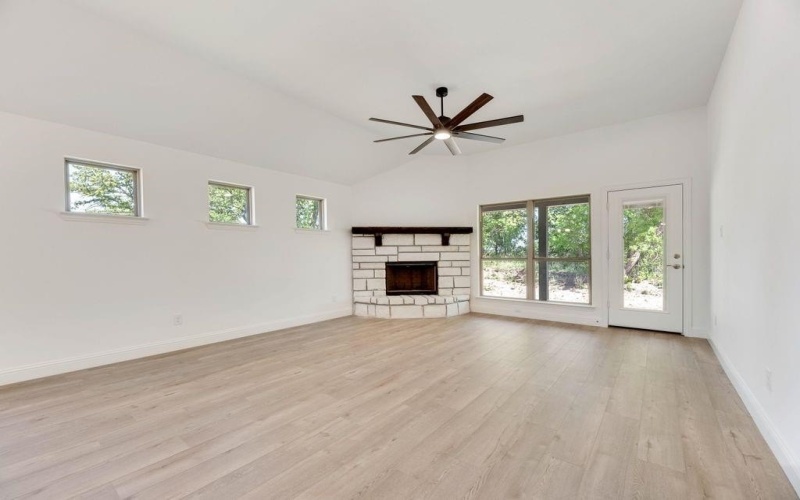 128 Loveta Lane, Boyd, TX 76023, 4 Bedrooms Bedrooms, ,2 BathroomsBathrooms,Residential,For Sale,128 Loveta Lane,20910981