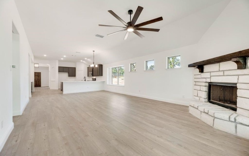 128 Loveta Lane, Boyd, TX 76023, 4 Bedrooms Bedrooms, ,2 BathroomsBathrooms,Residential,For Sale,128 Loveta Lane,20910981