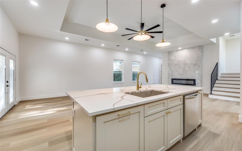 618 N Cliff, Dallas, TX 75203, 4 Bedrooms Bedrooms, ,2 BathroomsBathrooms,Residential,For Sale,618 N Cliff,20882700