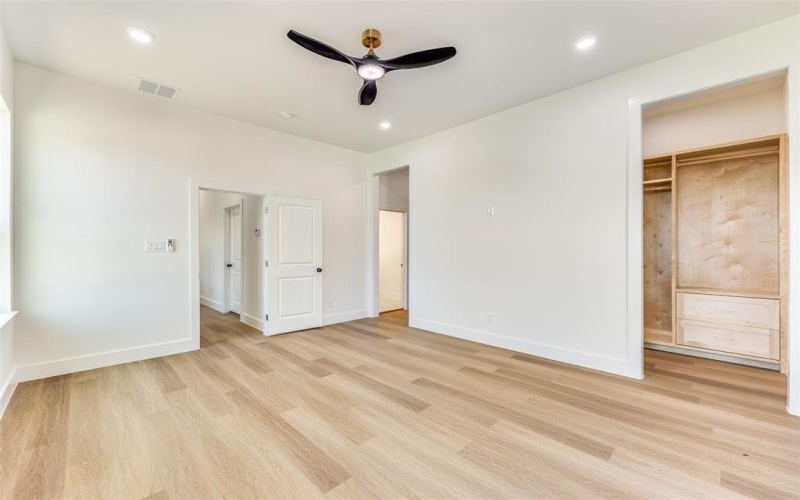 618 N Cliff, Dallas, TX 75203, 4 Bedrooms Bedrooms, ,2 BathroomsBathrooms,Residential,For Sale,618 N Cliff,20882700
