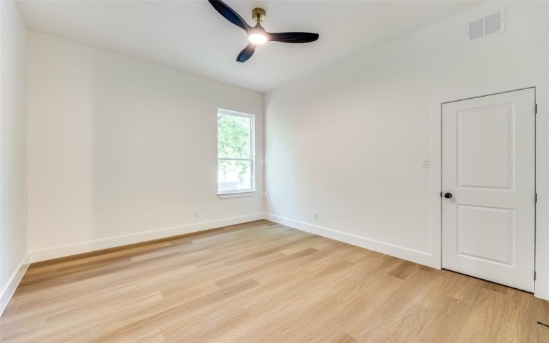 618 N Cliff, Dallas, TX 75203, 4 Bedrooms Bedrooms, ,2 BathroomsBathrooms,Residential,For Sale,618 N Cliff,20882700