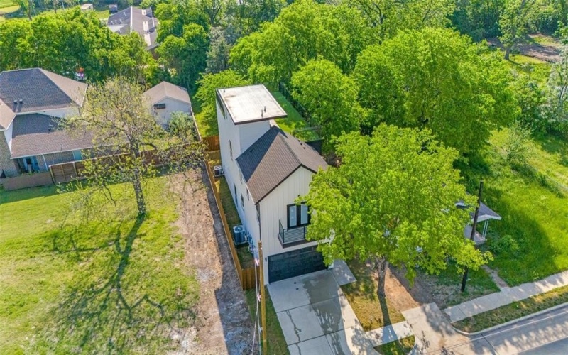 618 N Cliff, Dallas, TX 75203, 4 Bedrooms Bedrooms, ,2 BathroomsBathrooms,Residential,For Sale,618 N Cliff,20882700