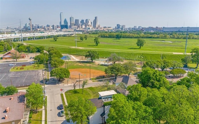 618 N Cliff, Dallas, TX 75203, 4 Bedrooms Bedrooms, ,2 BathroomsBathrooms,Residential,For Sale,618 N Cliff,20882700