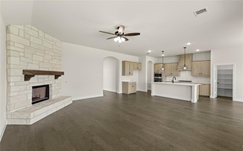 507 Alto Avenue, Forney, TX 75126, 4 Habitaciones Habitaciones , ,3 BañosBaños,Residential,En Venta,507 Alto Avenue,20911363