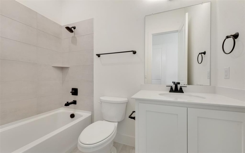 814 Montrose Drive, Rockwall, TX 75087, 4 Habitaciones Habitaciones , ,5 BañosBaños,Residential,En Venta,814 Montrose Drive,20888864