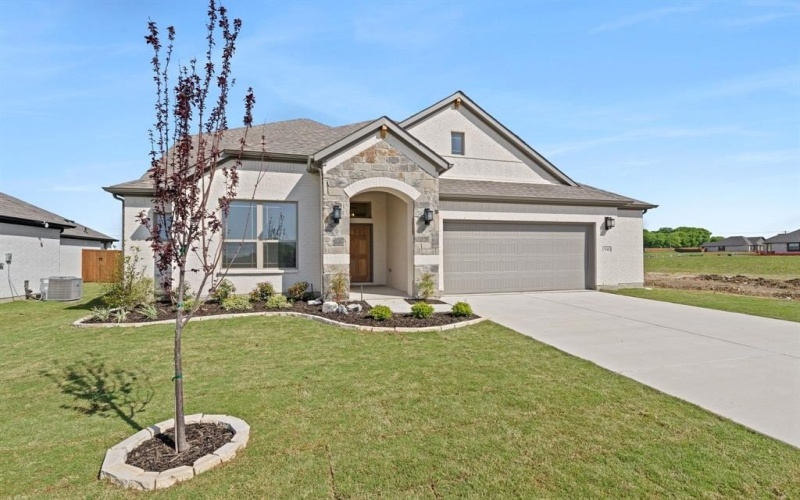 1940 Nightfall Drive, Venus, TX 76084, 5 Habitaciones Habitaciones , ,3 BañosBaños,Residential,En Venta,1940 Nightfall Drive,20905339