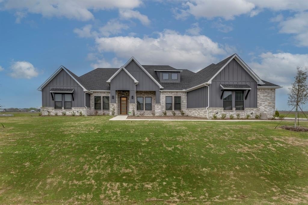 211 Lakota Parkway, Waxahachie, TX 75165, 4 Habitaciones Habitaciones , ,3 BañosBaños,Residential,En Venta,211 Lakota Parkway,20889132