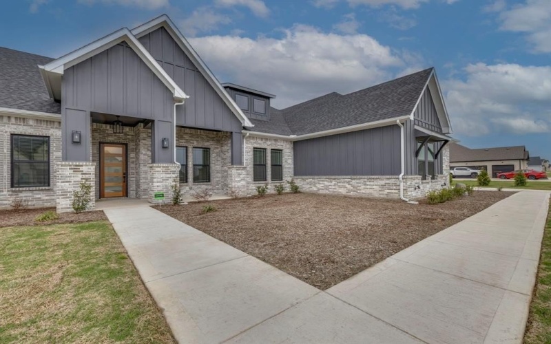 211 Lakota Parkway, Waxahachie, TX 75165, 4 Habitaciones Habitaciones , ,3 BañosBaños,Residential,En Venta,211 Lakota Parkway,20889132