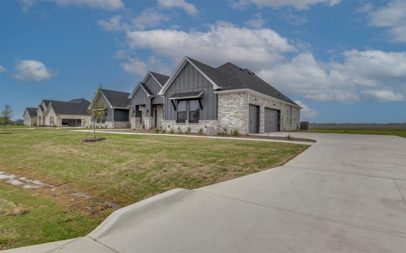 211 Lakota Parkway, Waxahachie, TX 75165, 4 Habitaciones Habitaciones , ,3 BañosBaños,Residential,En Venta,211 Lakota Parkway,20889132