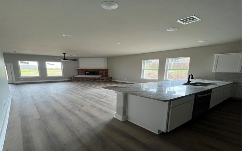 4304 Hummingbird Drive, Sherman, TX 75092, 3 Bedrooms Bedrooms, ,2 BathroomsBathrooms,Residential,For Sale,4304 Hummingbird Drive,20907656