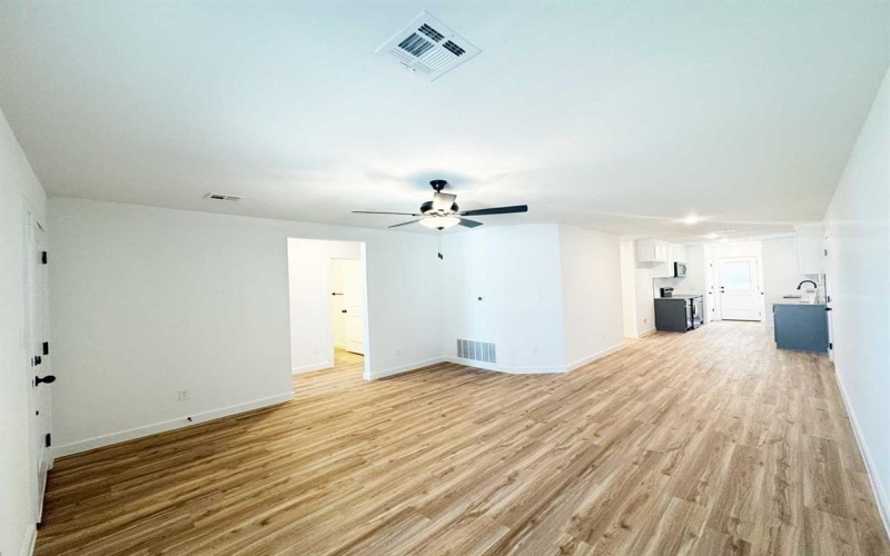 2408 Miller Street, Denison, TX 75020, 3 Bedrooms Bedrooms, ,2 BathroomsBathrooms,Residential,For Sale,2408 Miller Street,20907850