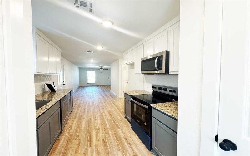 2408 Miller Street, Denison, TX 75020, 3 Bedrooms Bedrooms, ,2 BathroomsBathrooms,Residential,For Sale,2408 Miller Street,20907850