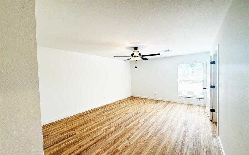 2408 Miller Street, Denison, TX 75020, 3 Bedrooms Bedrooms, ,2 BathroomsBathrooms,Residential,For Sale,2408 Miller Street,20907850