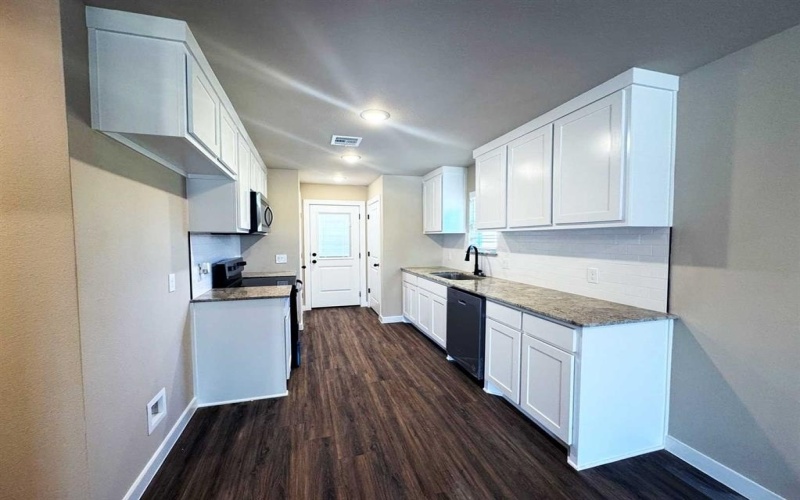 2385 Miller Street, Denison, TX 75020, 3 Bedrooms Bedrooms, ,2 BathroomsBathrooms,Residential,For Sale,2385 Miller Street,20907880