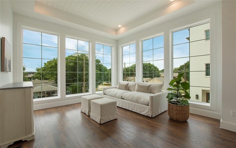 1023 Mobile Street, Dallas, TX 75208, 3 Bedrooms Bedrooms, ,3 BathroomsBathrooms,Residential,For Sale,1023 Mobile Street,20927049