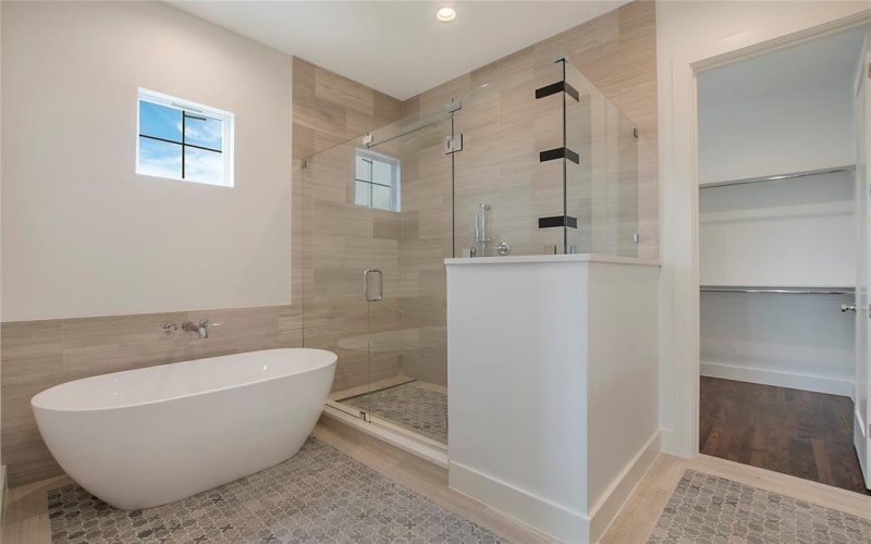 1023 Mobile Street, Dallas, TX 75208, 3 Bedrooms Bedrooms, ,3 BathroomsBathrooms,Residential,For Sale,1023 Mobile Street,20927049