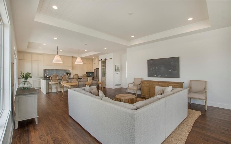 1023 Mobile Street, Dallas, TX 75208, 3 Bedrooms Bedrooms, ,3 BathroomsBathrooms,Residential,For Sale,1023 Mobile Street,20927049