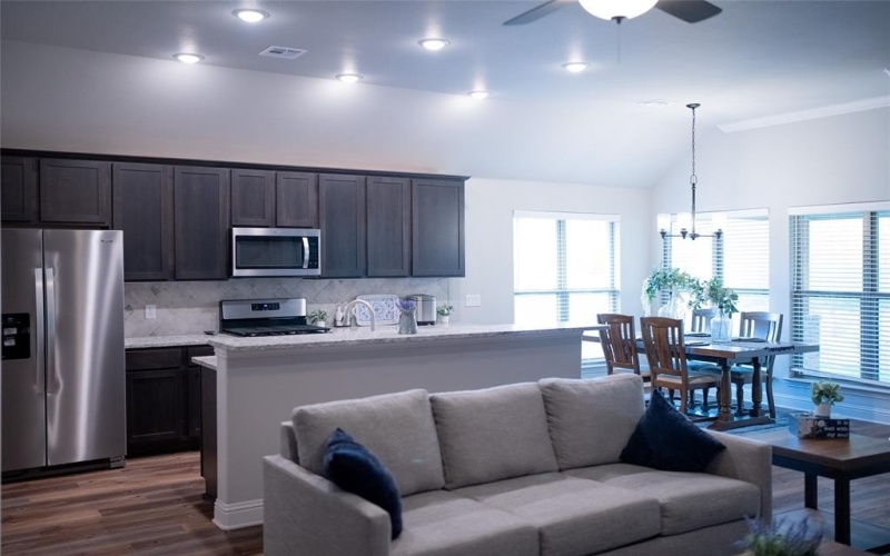 3919 Rose Hill Court, Denison, TX 75020, 3 Habitaciones Habitaciones , ,2 BañosBaños,Residential,En Venta,3919 Rose Hill Court,20915785