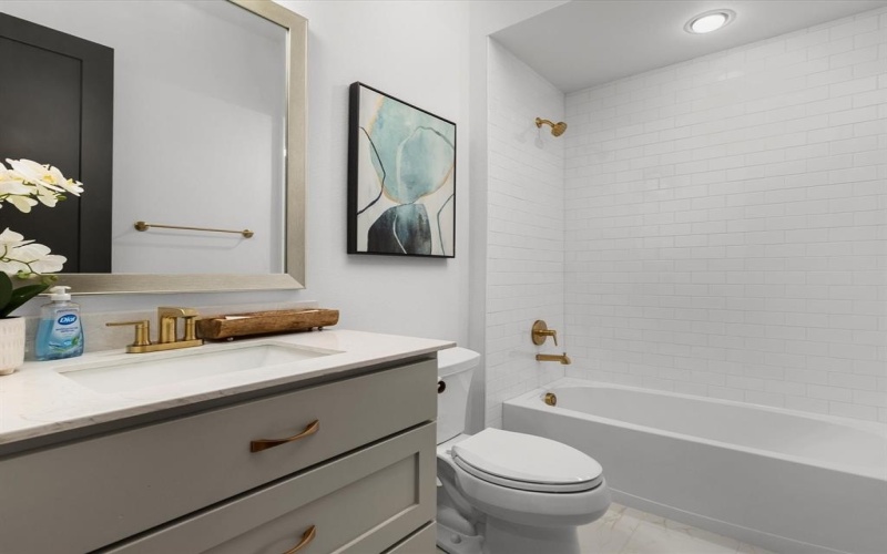 1041 Bandon Dunes Drive, Fort Worth, TX 76028, 4 Habitaciones Habitaciones , ,3 BañosBaños,Residential,En Venta,1041 Bandon Dunes Drive,20926069
