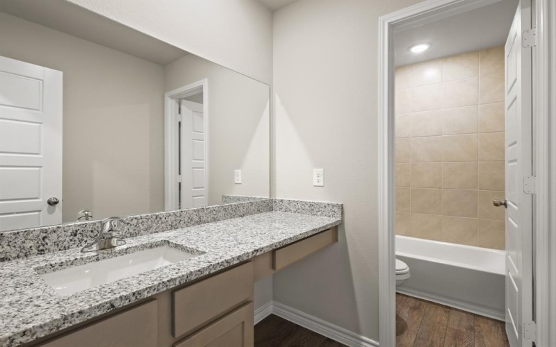 106 Manchester Drive, Cleburne, TX 76033, 4 Bedrooms Bedrooms, ,2 BathroomsBathrooms,Residential,For Sale,106 Manchester Drive,20914300