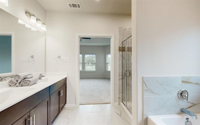 716 Parkside Drive, Justin, TX 76247, 5 Habitaciones Habitaciones , ,3 BañosBaños,Residential,En Venta,716 Parkside Drive,20924428