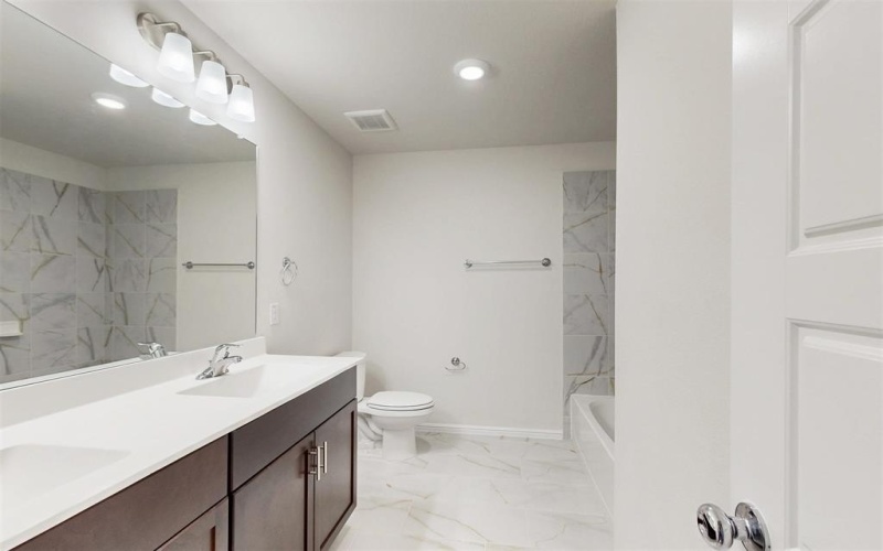 716 Parkside Drive, Justin, TX 76247, 5 Habitaciones Habitaciones , ,3 BañosBaños,Residential,En Venta,716 Parkside Drive,20924428