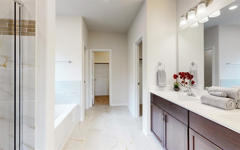 716 Parkside Drive, Justin, TX 76247, 5 Habitaciones Habitaciones , ,3 BañosBaños,Residential,En Venta,716 Parkside Drive,20924428