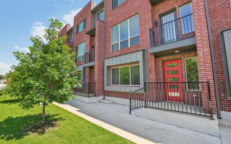 2524 Havenhurst Street #102, Farmers Branch, TX 75234, 3 Habitaciones Habitaciones , ,3 BañosBaños,Residential,En Venta,2524 Havenhurst Street,20932048