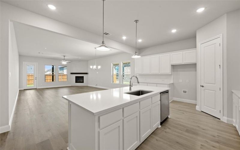 413 Daybreak Drive, Waxahachie, TX 75167, 4 Bedrooms Bedrooms, ,3 BathroomsBathrooms,Residential,For Sale,413 Daybreak Drive,20932175