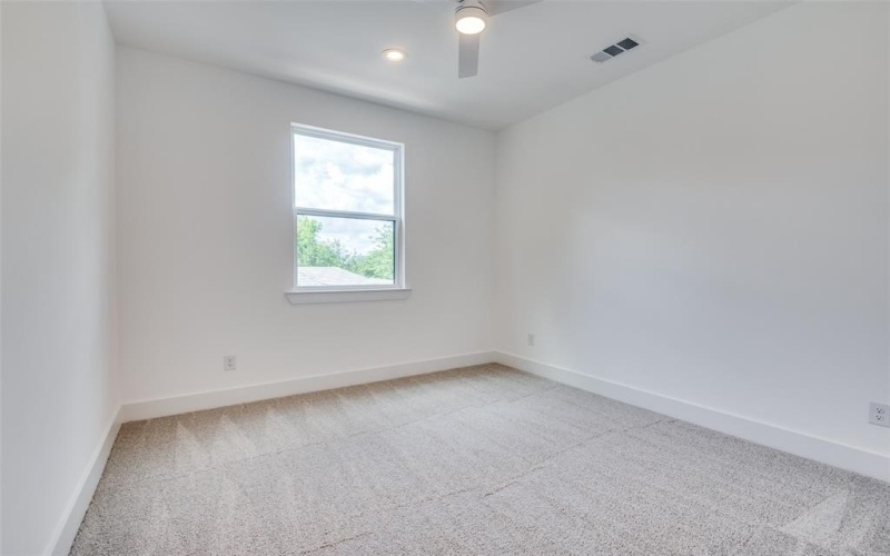 5631 E Side Avenue, Dallas, TX 75214, 3 Habitaciones Habitaciones , ,2 BañosBaños,Residential,En Venta,5631 E Side Avenue,20934721