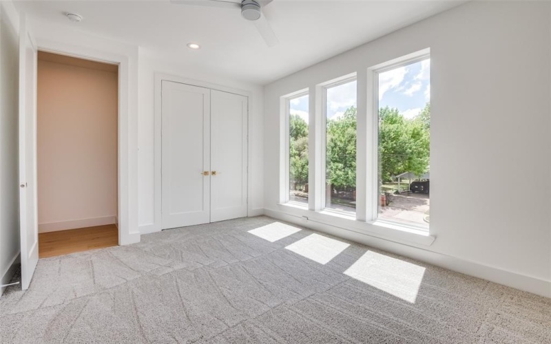 5631 E Side Avenue, Dallas, TX 75214, 3 Habitaciones Habitaciones , ,2 BañosBaños,Residential,En Venta,5631 E Side Avenue,20934721