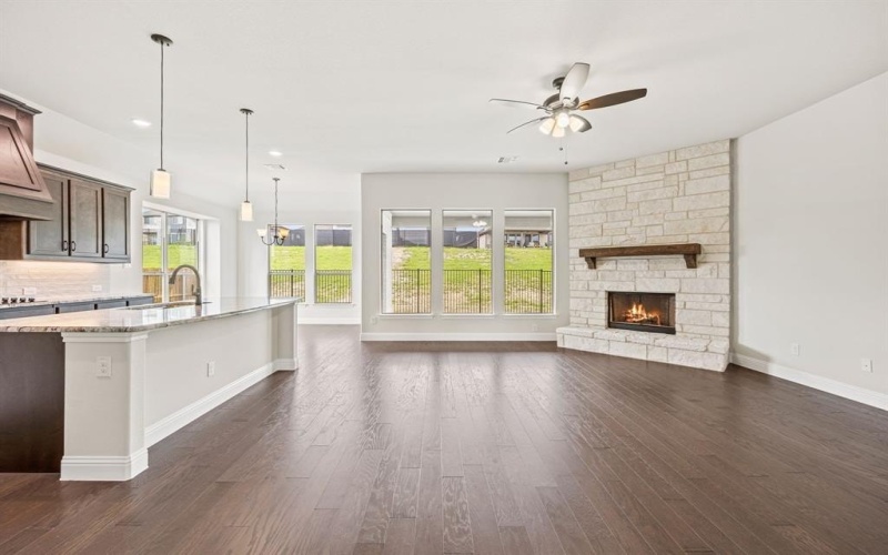 737 Winecup Way, Midlothian, TX 76065, 4 Habitaciones Habitaciones , ,2 BañosBaños,Residential,En Venta,737 Winecup Way,20935948