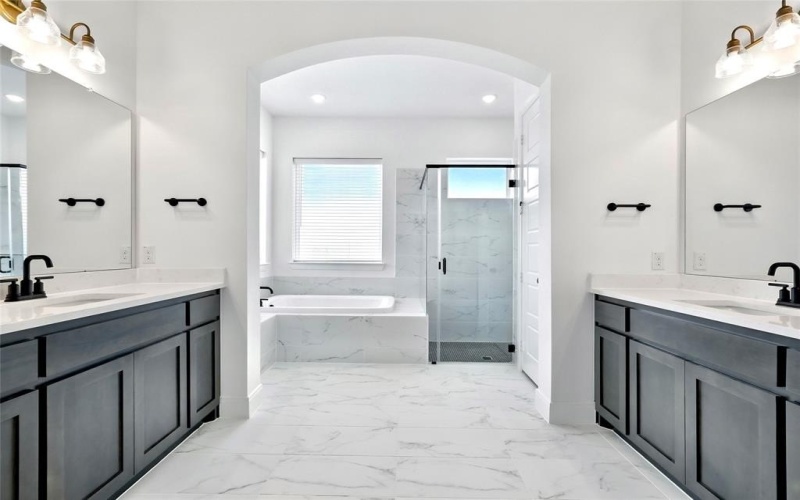 2100 Roaming Trl, Northlake, TX 76247, 5 Bedrooms Bedrooms, ,5 BathroomsBathrooms,Residential,For Sale,2100 Roaming Trl,20930656